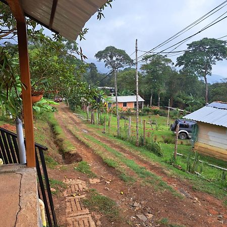 Villa El Rincon De Blanquita Cali Exterior foto